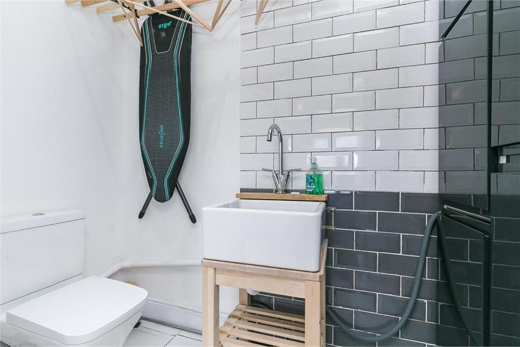 Dreghorn House 4 Bedrooms 3 Toilets 3 Reception Free Parking 233 Mbp Wifi EDI Exteriér fotografie