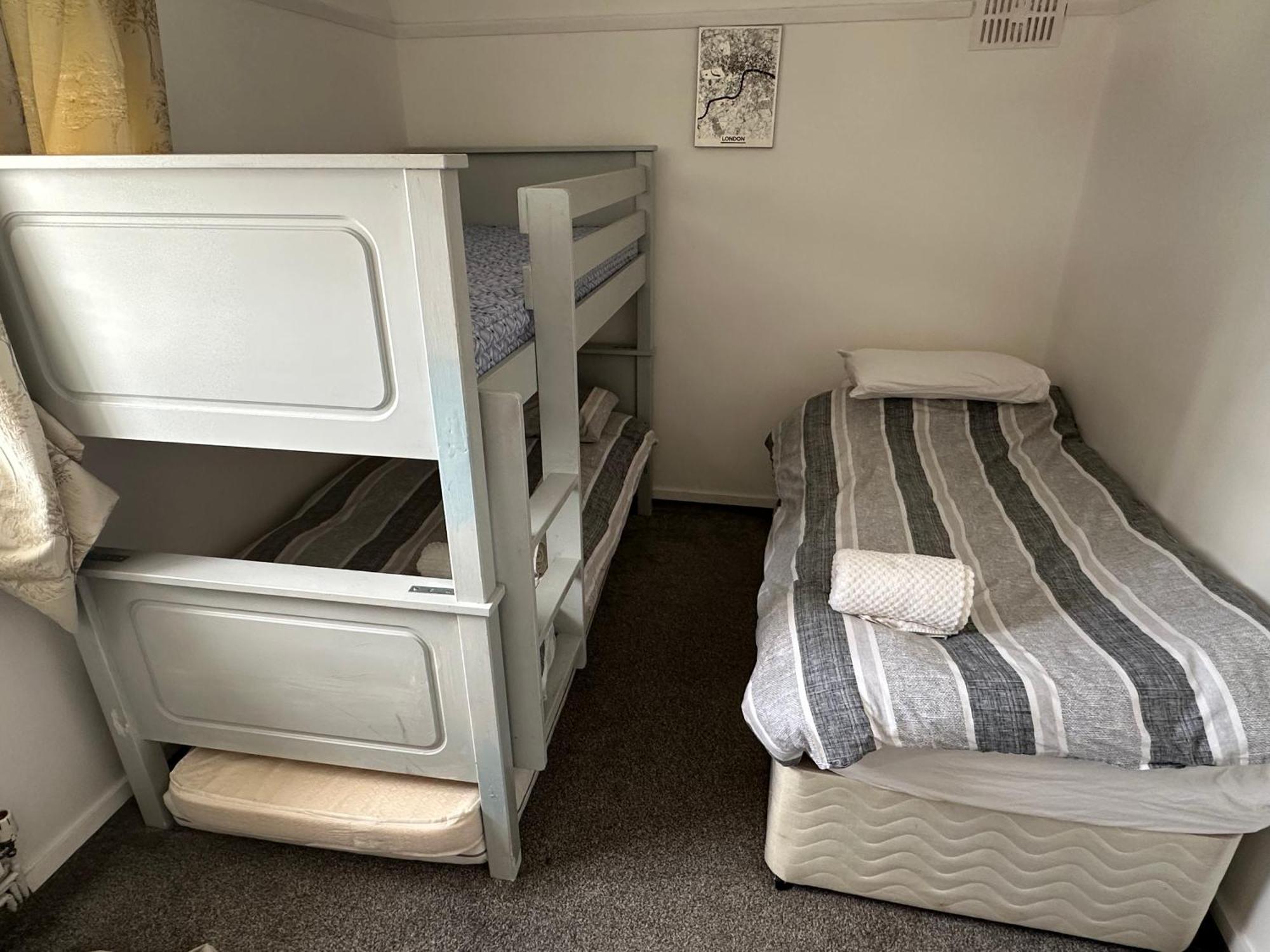 Dreghorn House 4 Bedrooms 3 Toilets 3 Reception Free Parking 233 Mbp Wifi EDI Exteriér fotografie